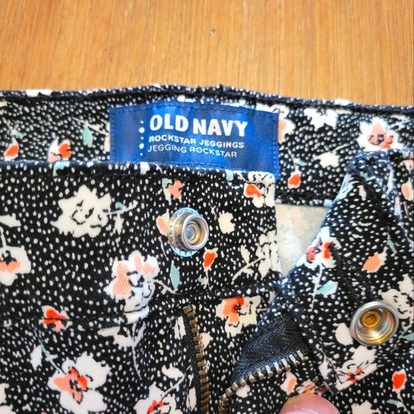 Flower Print Jeggings, Old Navy, size 7 - Picture 4 of 4